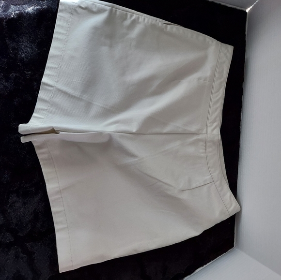 Dockers  Skort     NWT          Size 12 - Picture 7 of 8